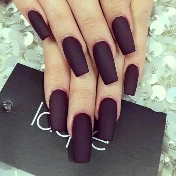 Квадратный матовый маникюр Pin on Wine.... Purple nails, Laque nail bar, Trendy nails