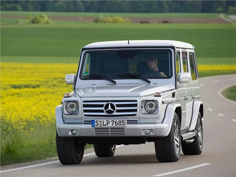 Квадратный мерседес фото Фото Mercedes-Benz G-Class AMG (2008 - 2012) - фотографии, фото салона Mercedes-