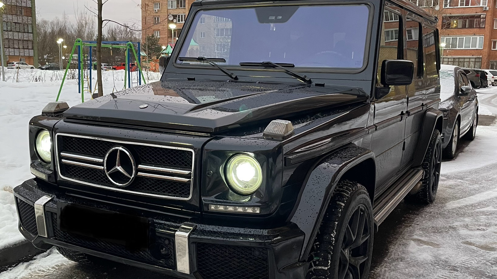 Квадратный мерседес фото Mercedes-Benz G-Class (W463) 3.2 бензиновый 1997 Черный квадрат на DRIVE2