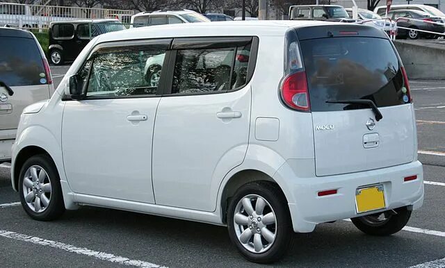 Квадратный ниссан фото File:NISSAN MOCO SA2 G rear.jpg - Wikimedia Commons