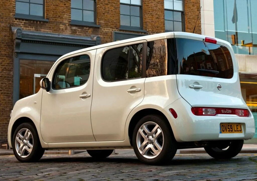 Квадратный ниссан фото Nissan (Ниссан) Cube III (Z12): фото автомобиля