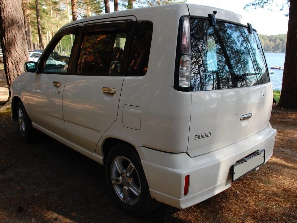 Квадратный ниссан фото Nissan Cube 1 поколение минивэн