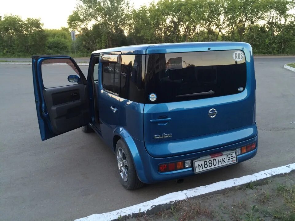 Квадратный ниссан фото #Синий_Квадрат - Nissan Cube II, 1,4 л, 2003 года просто так DRIVE2