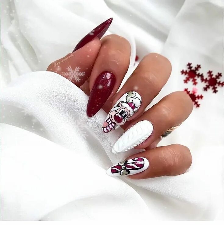 Квадратный праздничный маникюр Pin on Unhas Nails Design