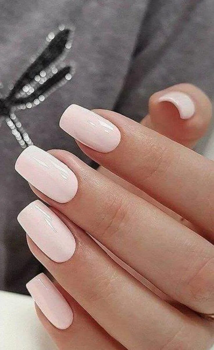 Квадратный светлый маникюр Pin by Gema Morales on Nails Pink manicure, Rose nails, Blush nails