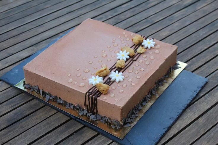 Квадратный торт оформление фото Entremet Chocolat au lait / Gianduja Square cake design, Square birthday cake, R