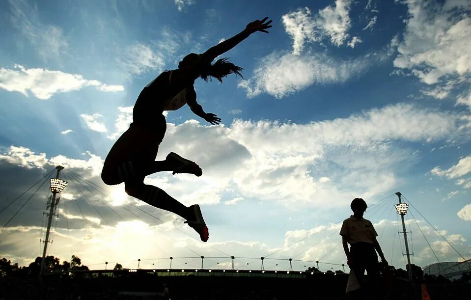 Квадроберы фото и видео в прыжке Longjump Track and field, Extreme sports, Sport inspiration