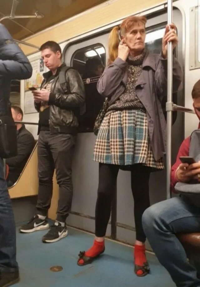 Квадроберы фото в метро Модники из российского метрополитена на вторник - ЯПлакалъ
