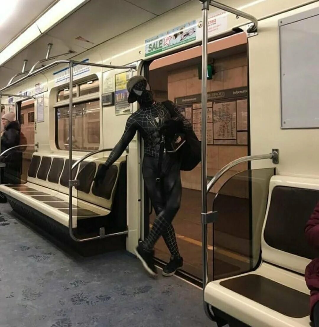 Квадроберы фото в метро Фото смешных ситуаций в метро из Азии Автодрайв Дзен