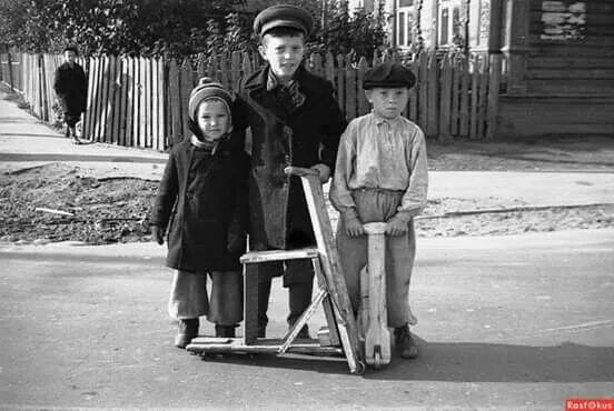 Квадроберы нашего детства фото Самокаты г.Горький, 1959 г. Редкие фотографии, Винтаж детские фото, Советский со