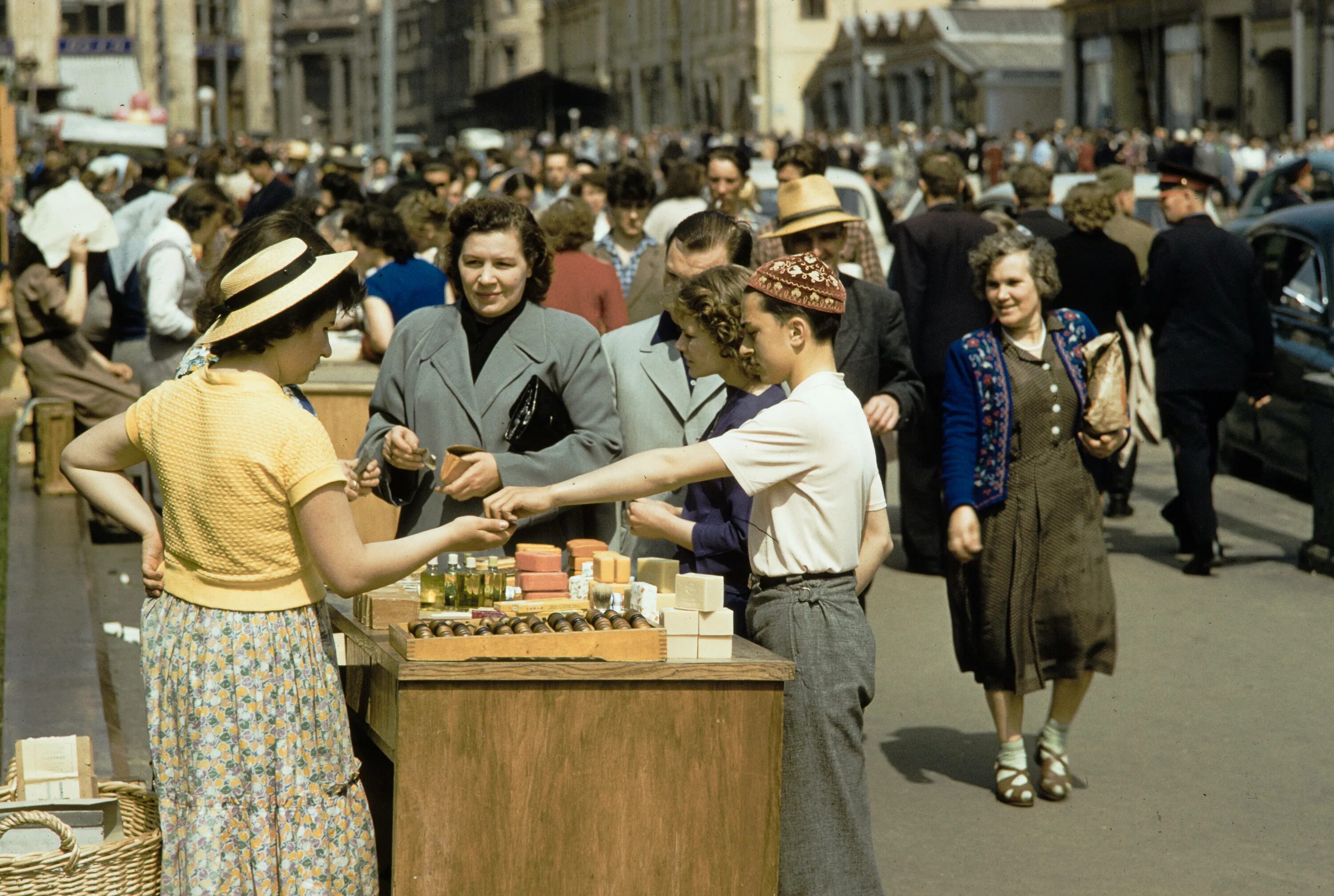 Квадроберы в ссср фото 1959-1964. Харрисон Форман в Москве. Уличная торговля: humus - ЖЖ