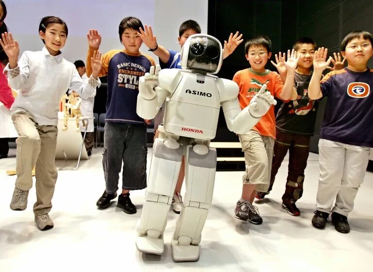 Квадроберы в японии фото Must do better: Japan eyes AI robots in class to boost English