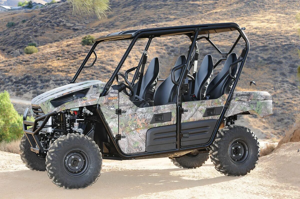 Квадроцикл с автомобильной посадкой фото 2015 KAWASAKI TERYX4 800 FI 4X4 CAMO EDITION - UTV Action Magazine