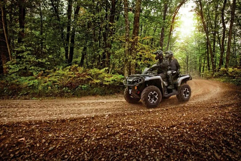 Квадроцикл в лесу фото Для друзей. Can-Am Outlander MAX 650 XT