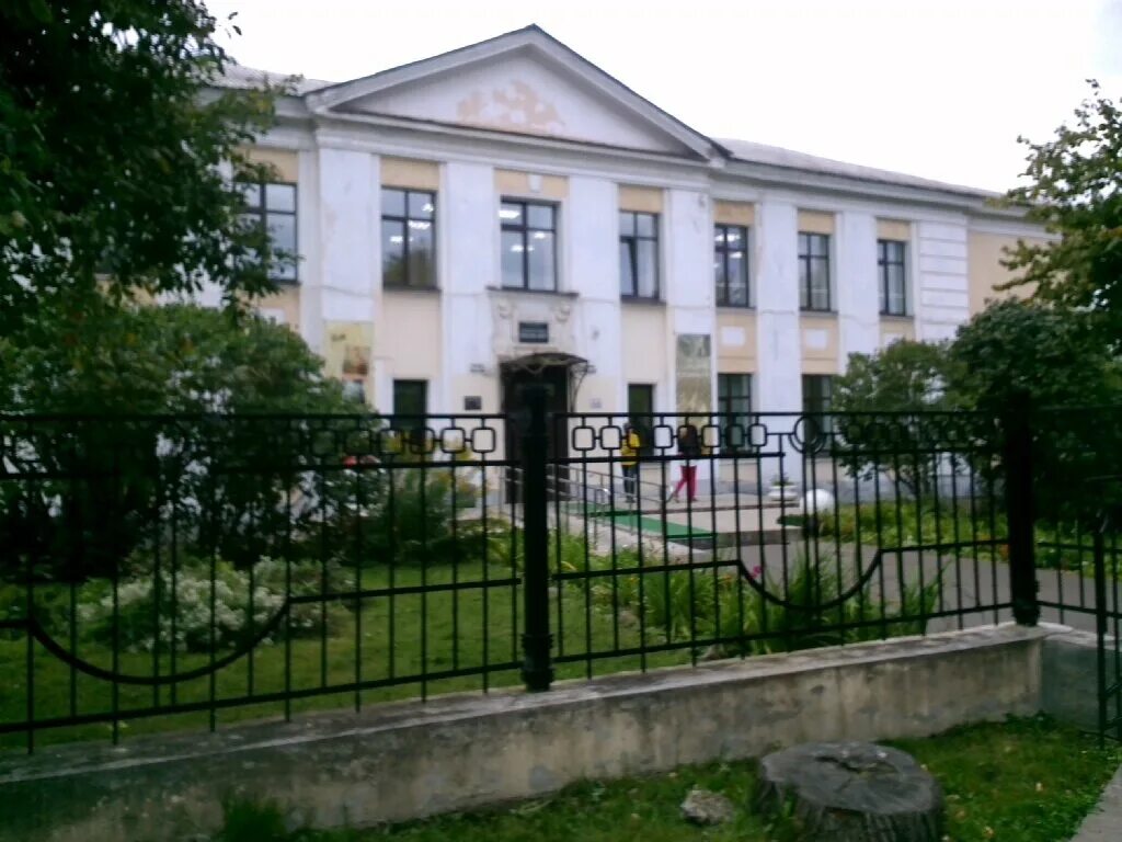 Квант большая московская ул 39 фото Gimnaziya Kvant, gymnasium, Velikiy Novgorod, Bolshaya Moskovskaya Street, 39 - 
