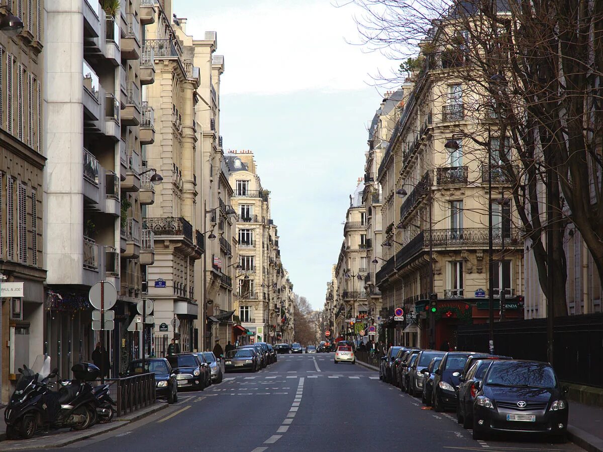 Кварталы парижа фото File:Paris rue de la pompe2.jpg - Wikipedia