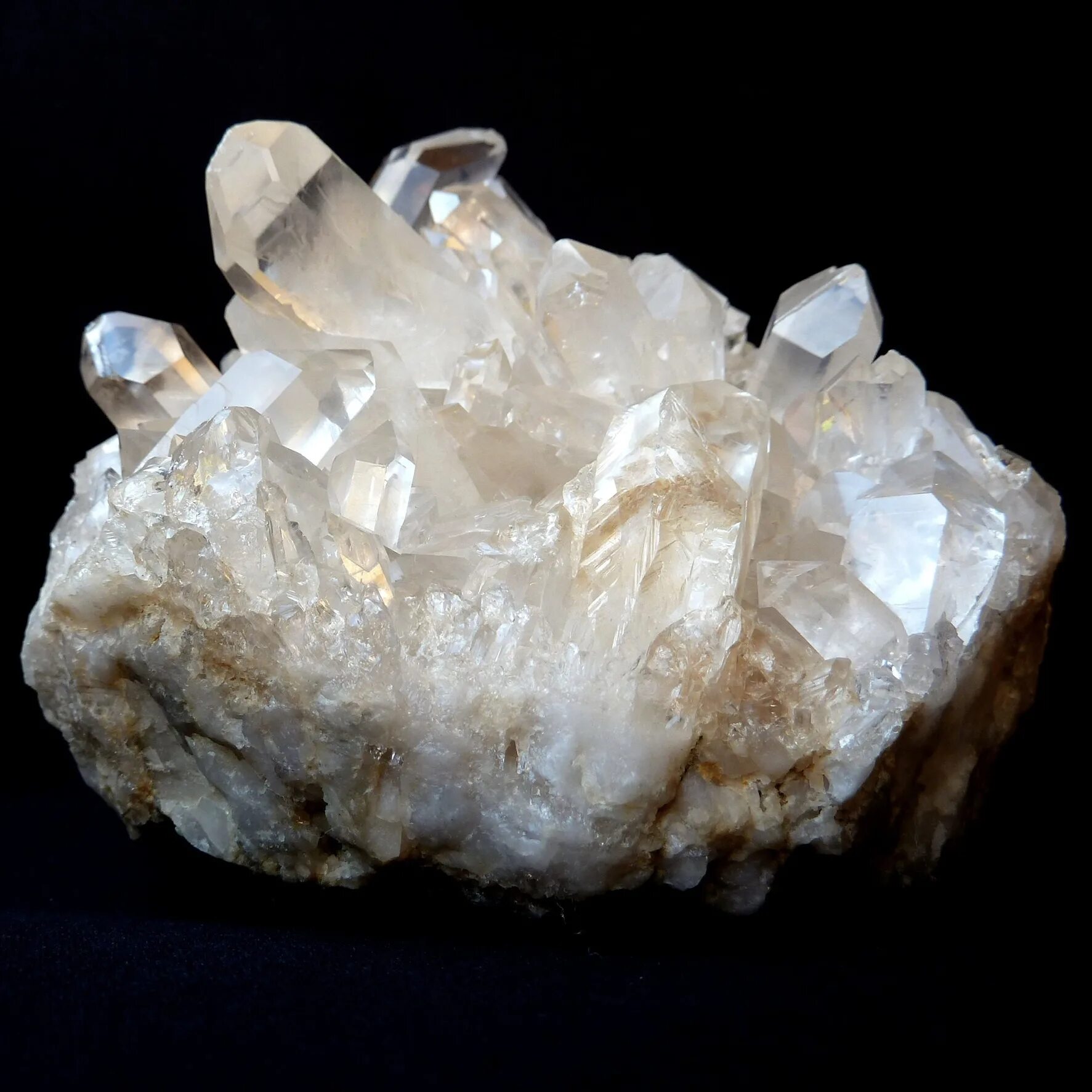 Кварц камень фото Rock Quartz Crystal Discount glomart.kz