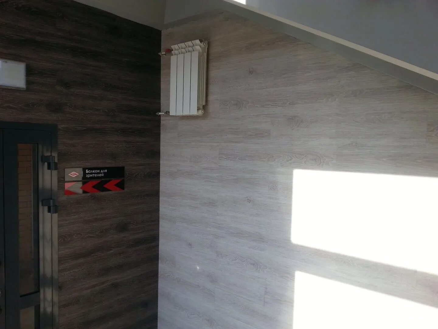 Кварц винил на стены фото DeART Floor, оптовая компания, БЦ Сенатор, Репина, 95, Екатеринбург - 2ГИС