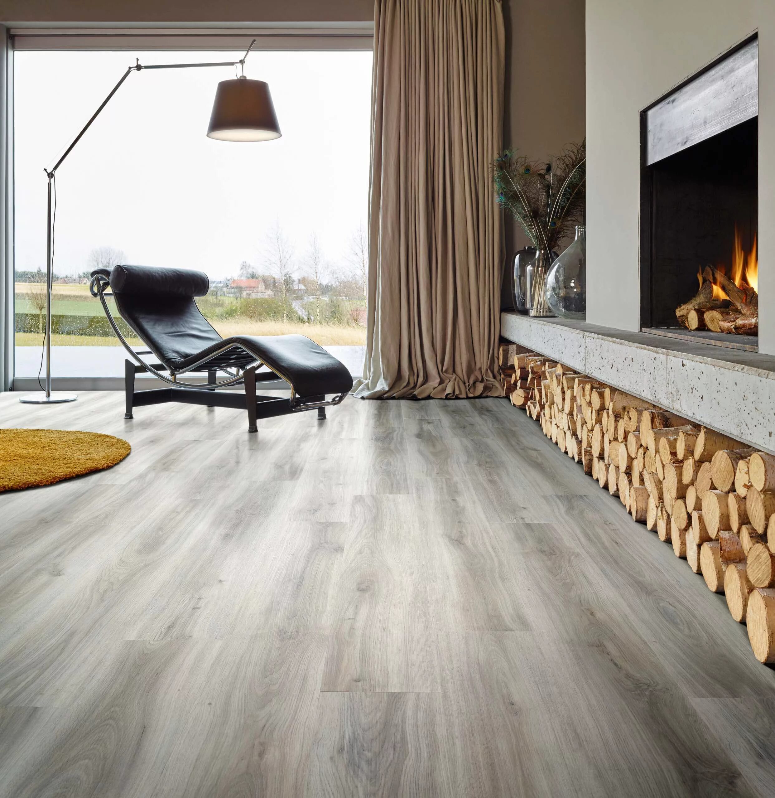 Кварцвинил в интерьере фото Classic Oak 24932 - Wood Effect Luxury Vinyl Flooring - Moduleo Woonkamervloer, 