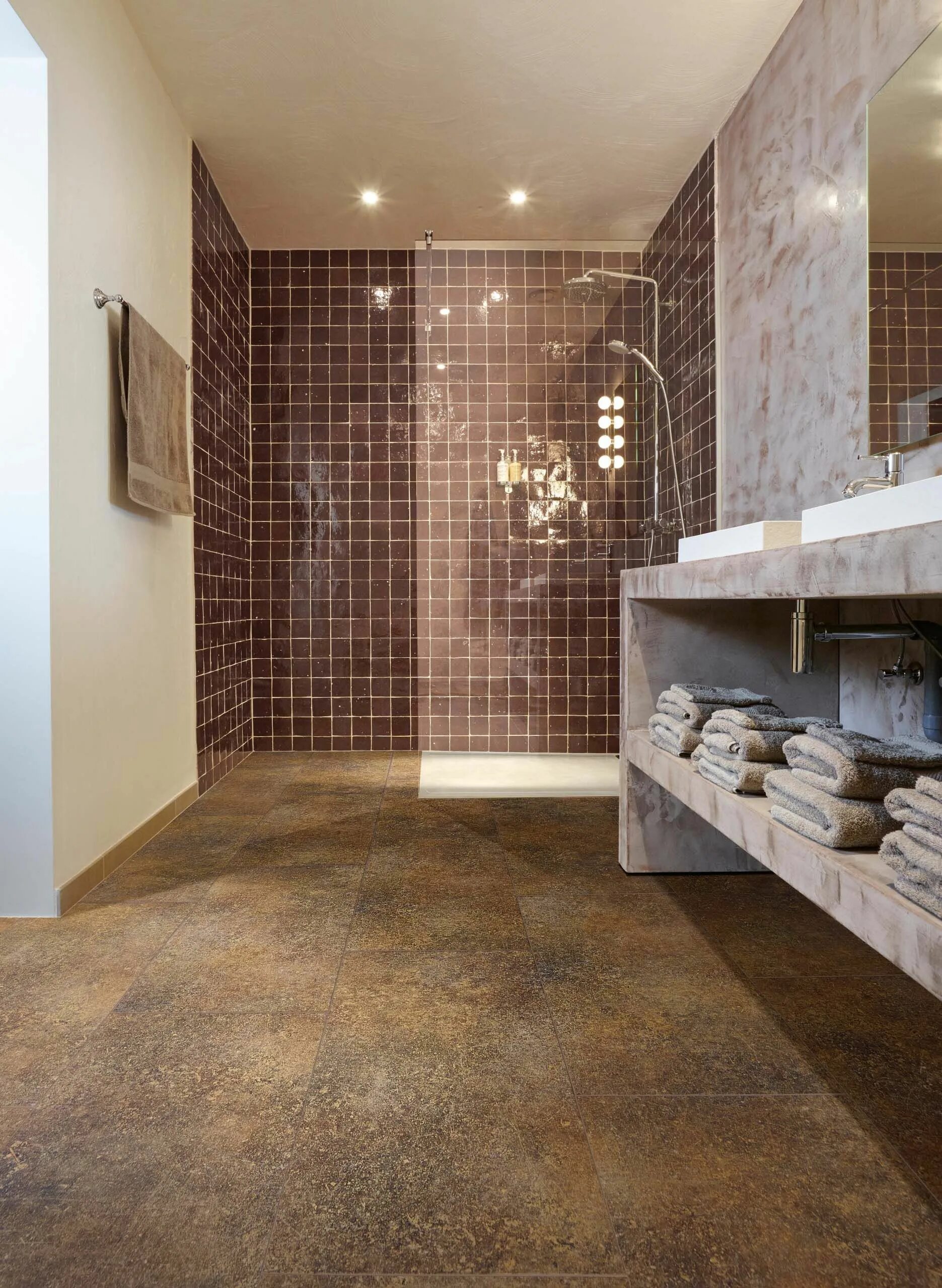 Кварцвинил в интерьере ванной Moduleo flooring from www.styleflooringofyork.co.uk and similar wall tiles and s