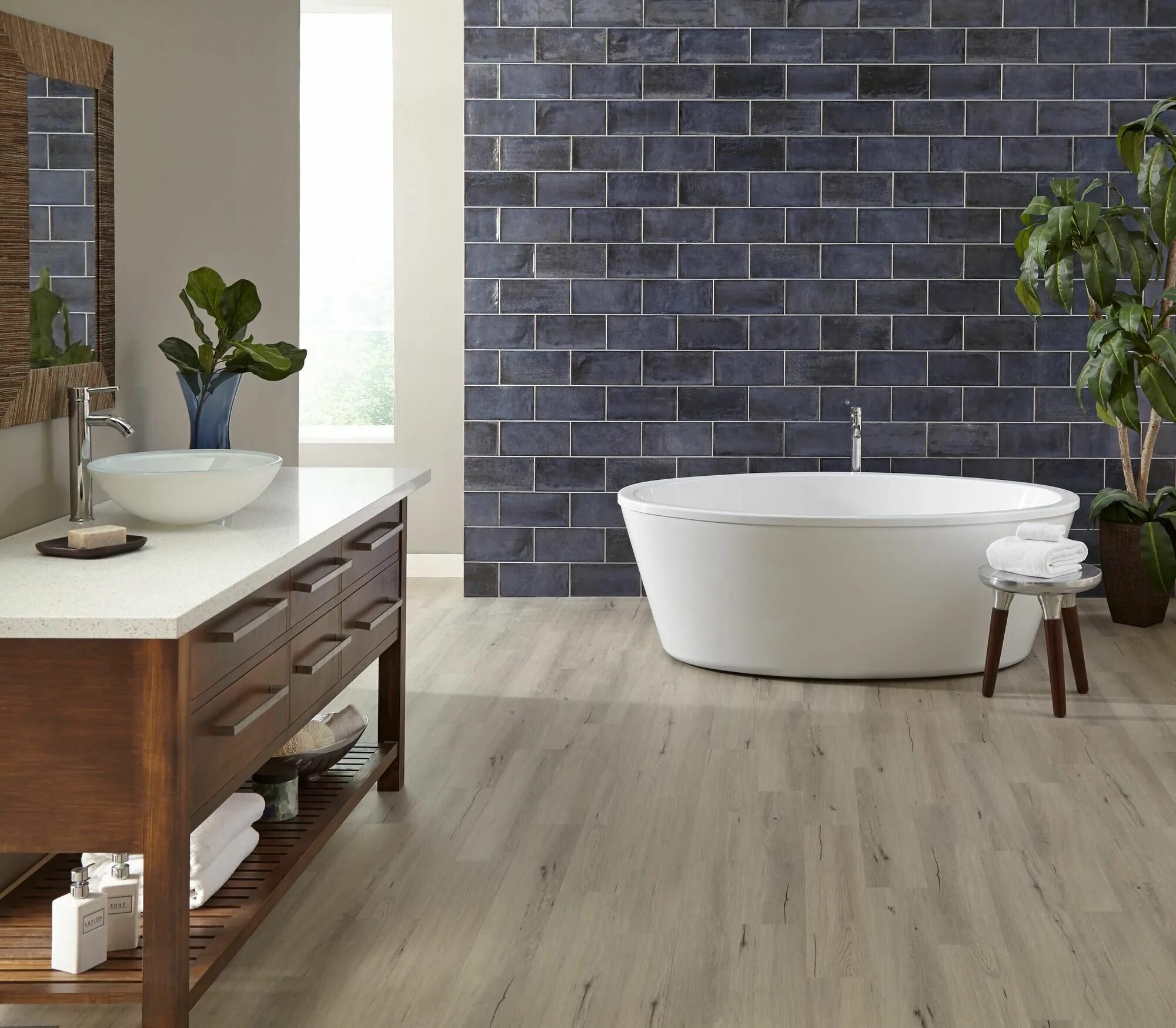 Кварцвинил в ванной фото Valley Mist Rigid Core Luxury Vinyl Plank - Foam Back Luxury vinyl flooring bath