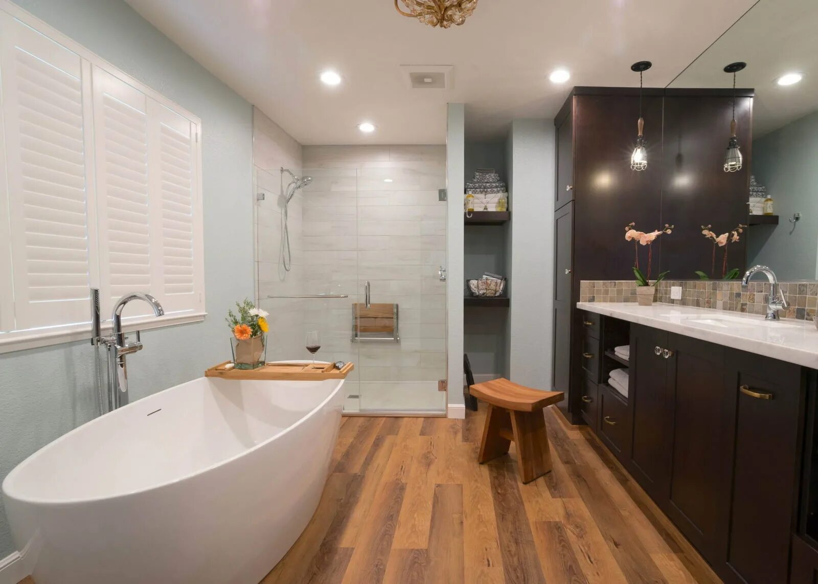 Кварцвинил в ванной фото Кварцвиниловая плитка для пола: фото, плюсы и минусы. Что лучше линолеум или ква