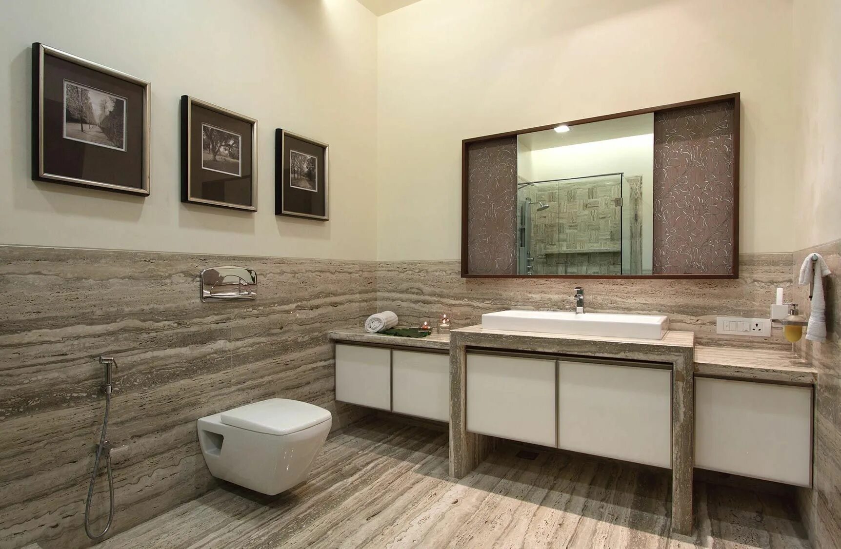 Кварцвинил в ванной фото Pin on Ванная комната Modern bathroom wall decor, Small bathroom decor, Flooring