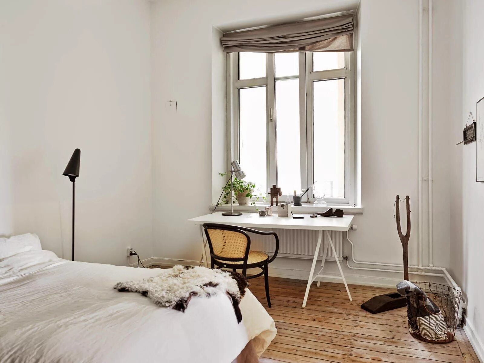 Квартира без окон фото A fabulous Swedish apartment in neutrals Bedroom design, Bedroom design on a bud