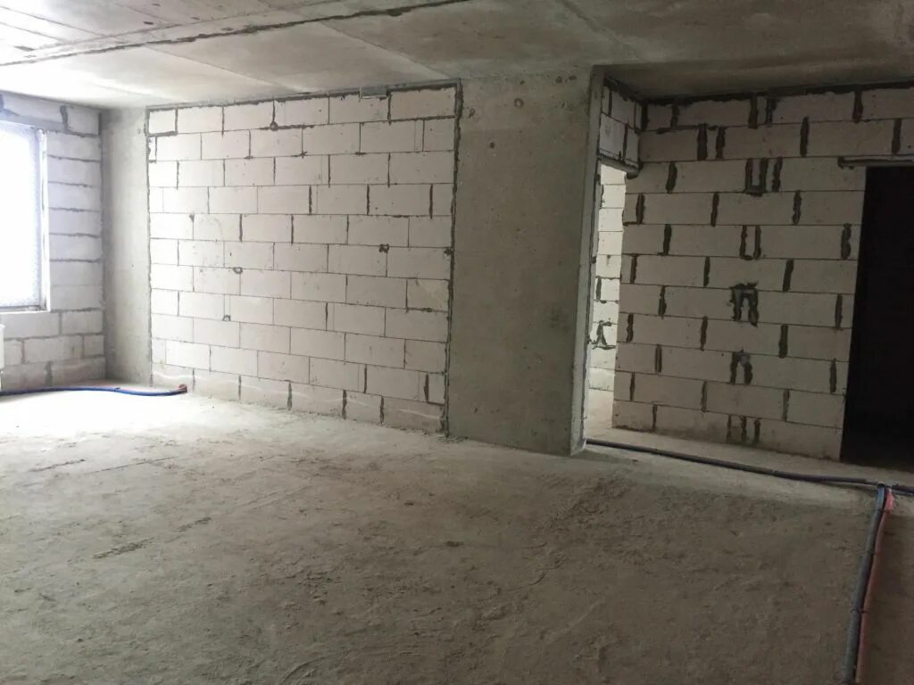 Квартира без отделки планировка Продажа трёхкомнатной квартиры Москва, метро Алтуфьево, бульвар Академика Ландау