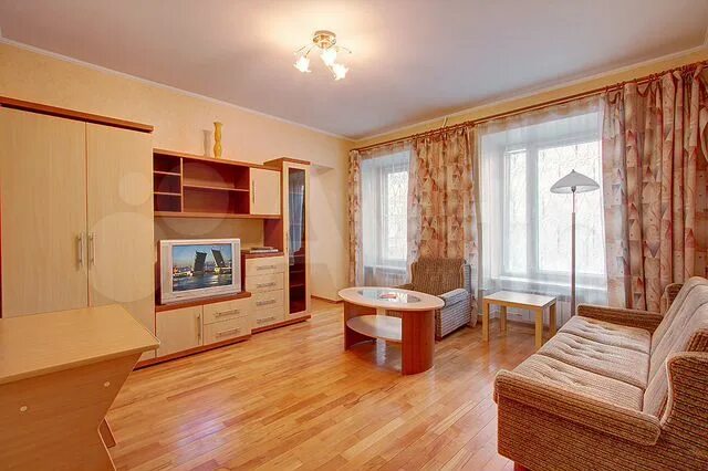 Квартира эконом фото 2-к. квартира, 32 м², 2/5 эт. в аренду Санкт-Петербурге Снять квартиру Авито