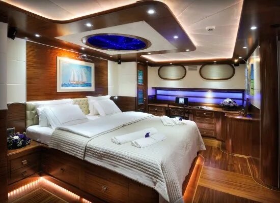 Квартира корабль фото M/S Dolce Mare " Durukos Yachting Luxury yacht interior, Yacht interior design, 