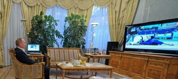 Квартира путина в кремле как выглядит С кем ВВП ночует в Кремле (Алексей Горшков) / Проза.ру
