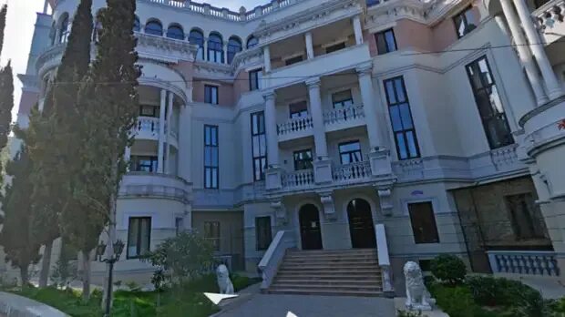 Квартира зеленского в крыму в ливадии фото Квартиру Зеленского в ЖК "Император" в Крыму могут национализировать - Политика 