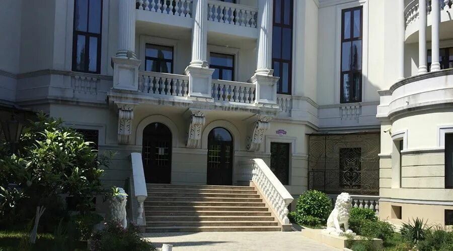 Квартира зеленского в крыму в ливадии фото Квартира Зеленского окажется в списке национализируемого украинского имущества в