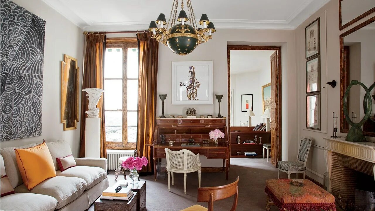 Квартиры парижа интерьеры See How One Designer Turned His Paris Duplex Into an Elegant Display of Artwork 