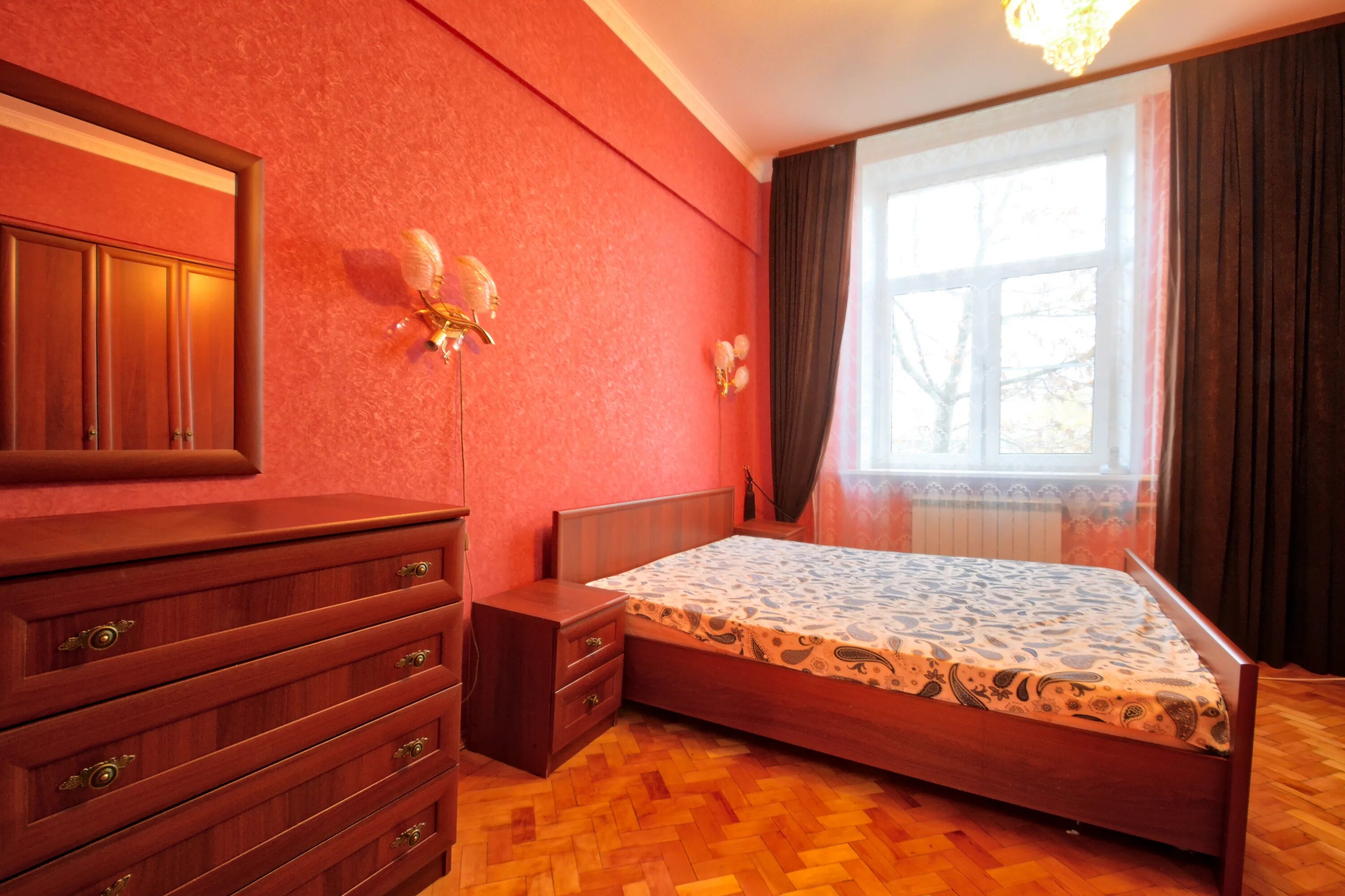 Квартиры посуточно фото и цены Комната на сутки фото YugNash.ru