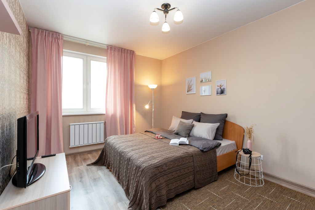 Квартиры посуточно красноярск фото 1-комнатная квартира посуточно, Красноярск, Алексеева улица, 48А, объявление 803