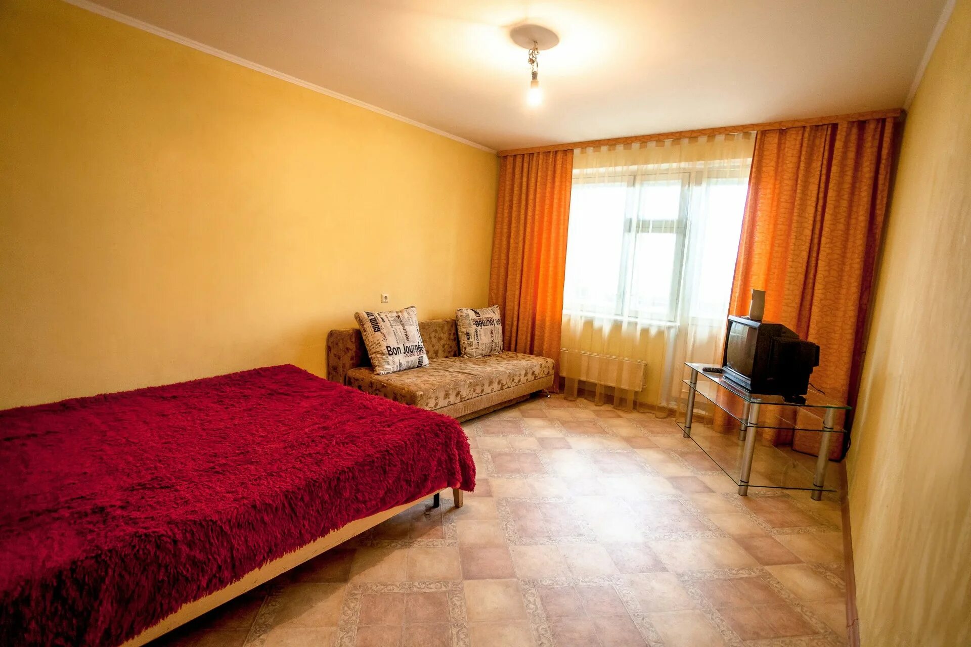 Квартиры посуточно тюмень фото 1-комнатная квартира, 50 лет Октября ул. 80/1, г. Тюмень