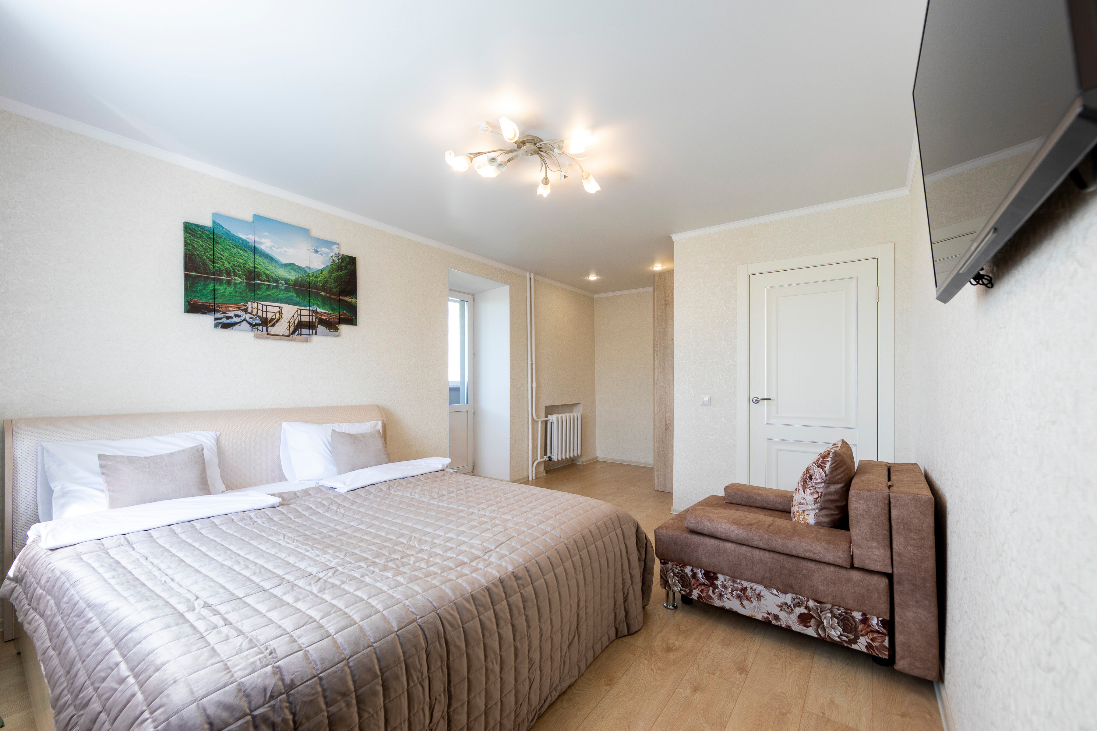 Квартиры посуточно тюмень фото ВыДома, жильё посуточно, ул. Максима Горького, 10, корп. 1, Тюмень - Яндекс Карт