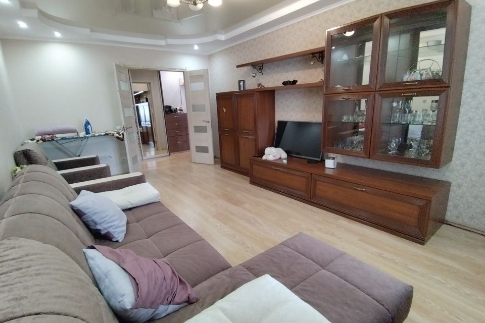 Квартиры саратова фото Купить Квартиру с Большой Кухней в 3-м Нефтяном проезде (Саратов) - предложения 