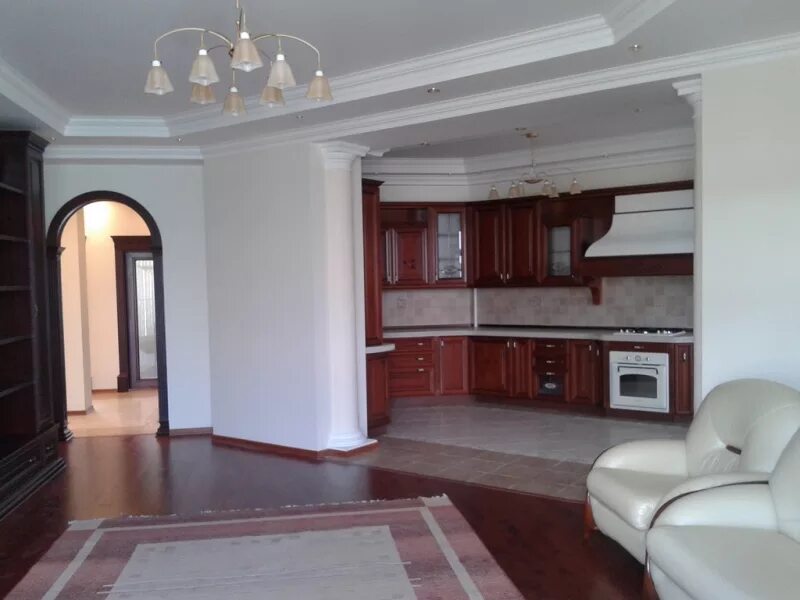 Квартиры в геленджике купить недорого с фото Квартира с дорогим ремонтом, полностью меблирована на берегу моря в Геленджике. 