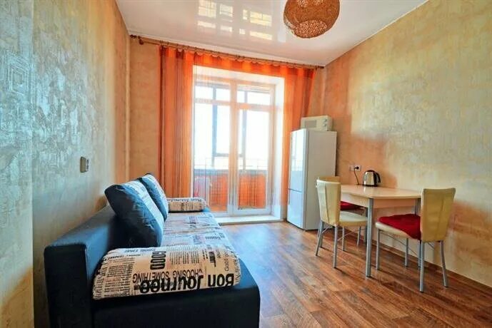 Квартиры в новосибирске 2 комнатные фото Евро-апартаменты Panorama Marselle, жильё посуточно, 2-я Обская ул., 154, Новоси