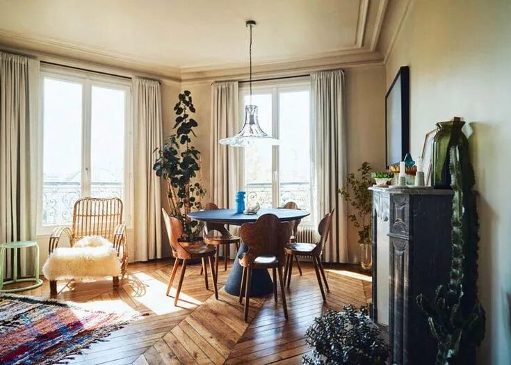 Квартиры в париже фото Un appartement à Paris (Desire To Inspire) Parisian apartment decor, Paris apart