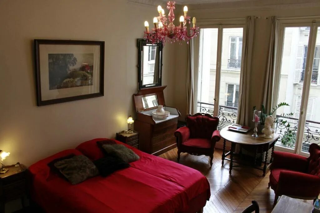 Квартиры в париже фото A Room In Paris, Париж (актуальные цены 2024 года)