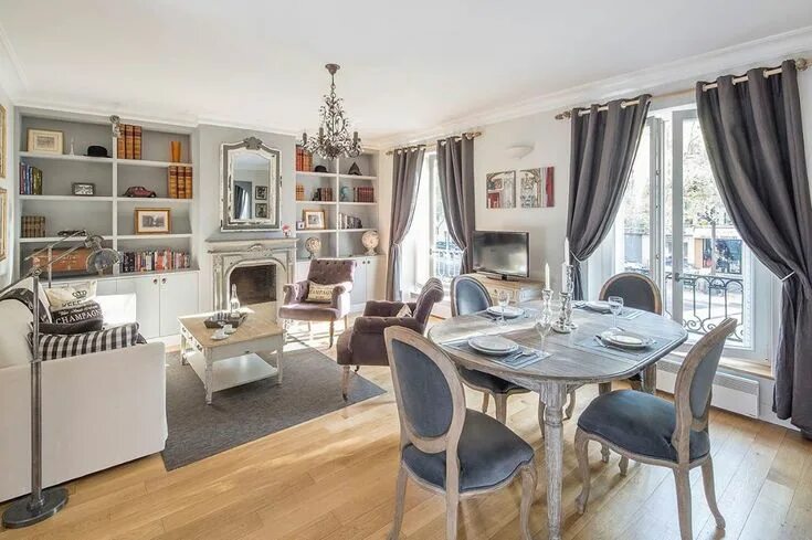 Квартиры в париже фото Paris Perfect on Instagram: "The beautiful Beaujolais apartment has two bedrooms