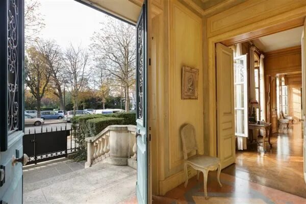 Квартиры в париже фото внутри и снаружи LUXURIOUS DUPLEX HOME IN THE HEART OF PARIS France Luxury Homes Mansions For Sal