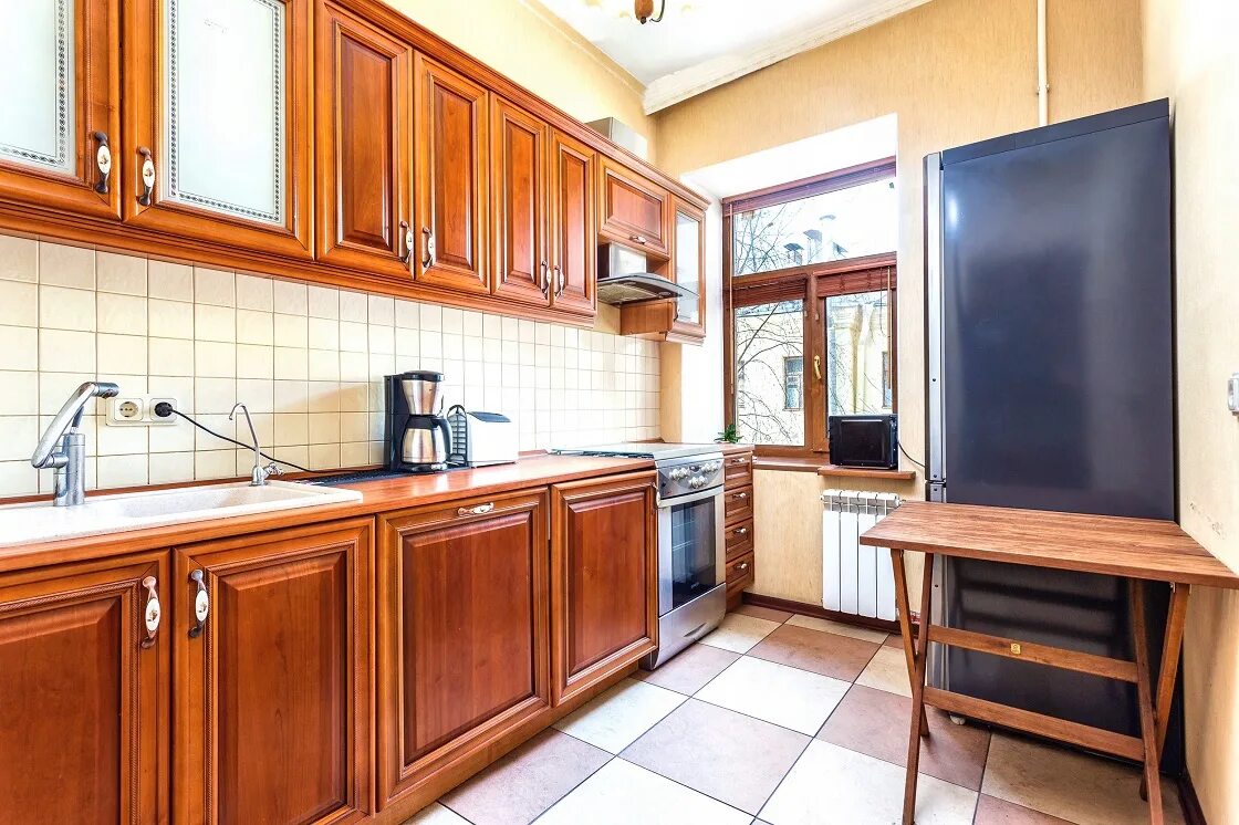 Квартиры в питере вторичка фото Продается тихая, светлая и очень уютная 3-комн. квартира в историческом центре С