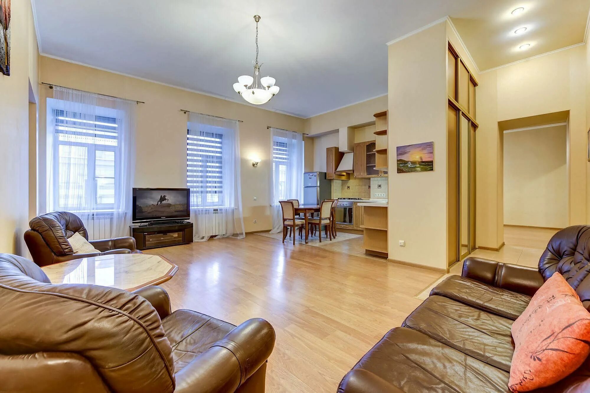 Квартиры в питере вторичка фото ° СТН АПАРТАМЕНТЫ У МОСКОВСКОГО ВОКЗАЛА САНКТ-ПЕТЕРБУРГ (Россия) - Квартиры посу