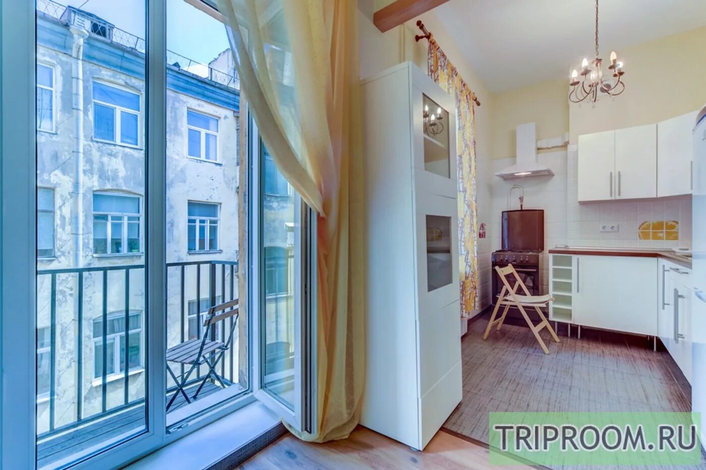 Квартиры в питере вторичка фото Радищева улица д. 42, 3-комнатная квартира в Санкт-Петербурге посуточно на 3 гос