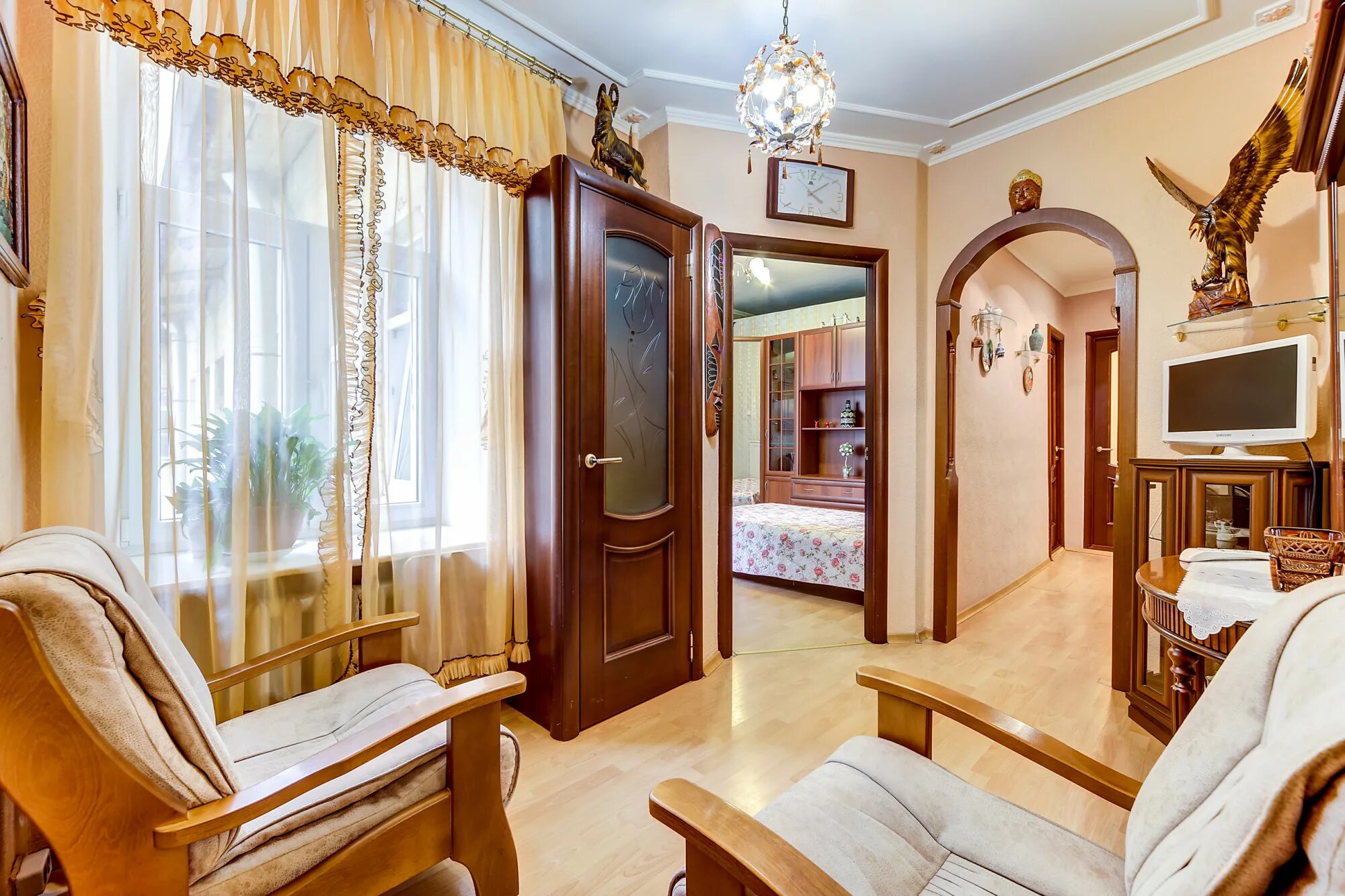 Квартиры в санкт петербурге цены фото Квартира на набережной в 3 минутах от Невского